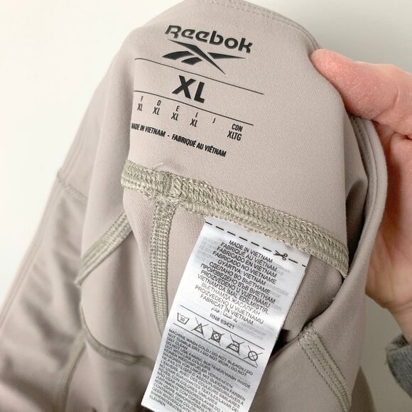 REEBOK Lux Bootie Shorts - Ash / XL - Picture 4 of 6